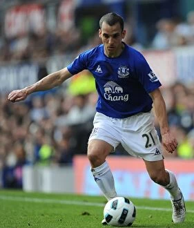 Images Dated 16th April 2011: Leon Osman in Action: Everton vs. Blackburn Rovers, Goodison Park - Premier League Clash