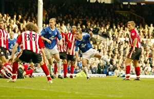 Images Dated 11th May 2005: Leon Osman gives Everton the lead on 88 minutes