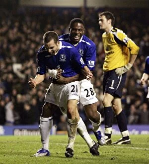 Images Dated 24th November 2007: Leon Osman's Seventh Goal: Everton's Victory Against Sunderland in Barclays Premier League