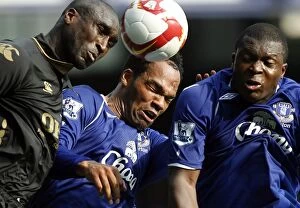Images Dated 30th August 2008: Lescott and Yakubu vs Campbell: Everton vs Portsmouth Clash in Barclays Premier League, 2008