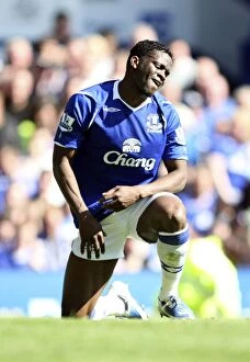Everton v Manchester City Collection: Louis Saha's Disappointment: Everton's Defeat to Manchester City (April 25, 2009)