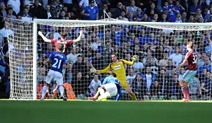 Lukaku Scores Second: Everton's Victory at West Ham United in Barclays Premier League (May 16, 2015)