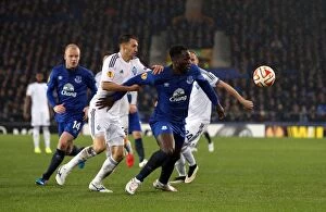 Images Dated 12th March 2015: Lukaku vs. Danilo Silva: Everton vs. Dynamo Kiev Europa League Clash