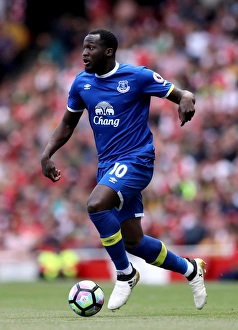 Soccer Football Prints: Lukaku's Battle at the Emirates: Arsenal vs. Everton, Premier League