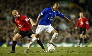 Everton 0 Man Utd 2 (FA Cup) 19-02-05 Gallery: Marcus Bent gets away from Paul Scholes