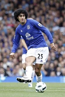 Images Dated 30th November 2010: Marouane Fellaini in Action: Everton vs Manchester United, Barclays Premier League