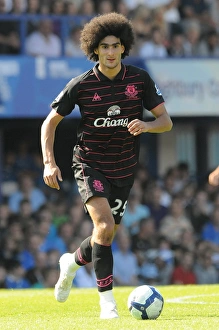 Marouane Fellaini in Action: Everton vs Portsmouth, Barclays Premier League