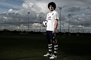 Marouane Fellaini Prints: Marouane Fellaini: Everton's Powerhouse Midfielder