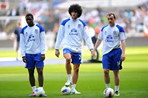 Framed Print : Marouane Fellaini's Focused Warm-Up Ahead of Everton's Clash with Swansea City (BPL, 24 March 2012) Framed Print : Marouane Fellaini's Focused Warm-Up Ahead of Everton's Clash with Swansea City (BPL, 24 March 2012)