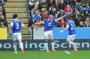 Images Dated 11th May 2014: McCarthy's Stunner: Everton's Opening Goal vs. Hull City (11-05-2014, Barclays Premier League)