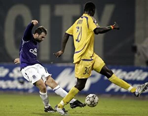 Images Dated 4th October 2007: McFadden vs. Gueye: Everton's Battle in the UEFA Cup at Metalist Stadium
