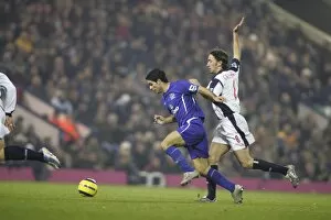 Images Dated 22nd November 2005: Mikel Arteta