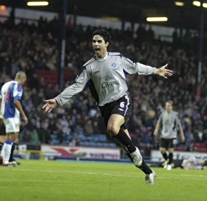 Images Dated 5th December 2005: Mikel Arteta