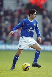 Images Dated 26th April 2005: Mikel Arteta: The Determined Manager
