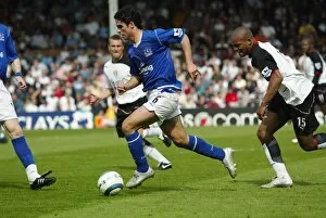 Images Dated 27th May 2005: Mikel Arteta keeps possession
