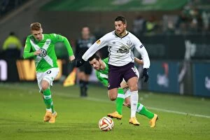 Images Dated 27th November 2014: Mirallas vs. Hunt: A Europa League Showdown - Everton vs. VfL Wolfsburg