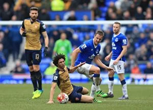 Images Dated 19th March 2016: Mohamed Elneny Faces His Former Team: Everton vs. Arsenal at Goodison Park