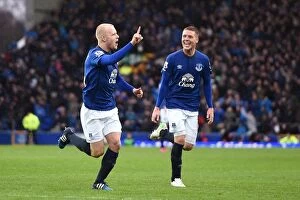Images Dated 22nd February 2015: Naismith and McCarthy: Everton's Unforgettable Goal Celebration vs. Leicester City (Premier League)