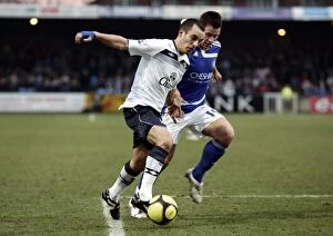 Images Dated 3rd January 2009: Osman vs Jennings: Everton's FA Cup Battle at Macclesfield Town (08/09)