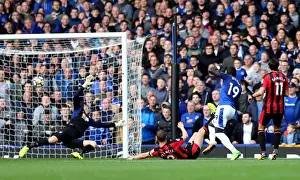 Oumar Niasse Scores First Goal for Everton against AFC Bournemouth at Goodison Park