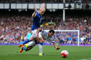 Full Length Prints: Pedro vs Naismith: A Battle at Goodison Park - Everton vs Chelsea