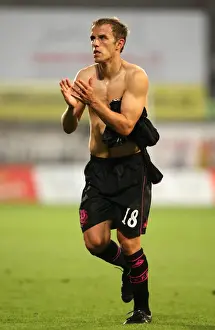 Phil Neville's Emotional Europa League Triumph with Everton: Celebrating Victory at Andruv Stadion