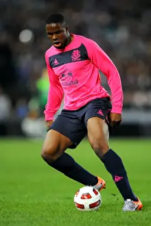 Powerful Striker: Victor Anichebe in Action for Everton FC