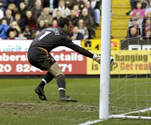 Richard Wright's Last-Minute Heroics: Saving the Ball for Everton
