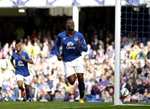 Images Dated 21st September 2014: Romelu Lukaku Scores the Opener: Everton's Exhilarating Win Against Crystal Palace