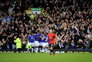 Rooney's Disappointment: Fellaini Scores First Goal for Everton Against Manchester United (08/09)