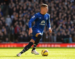 Ross Barkley in Action: Everton vs. Arsenal, Barclays Premier League, Emirates Stadium