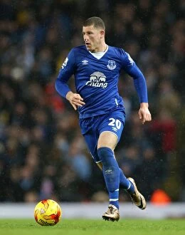 Images Dated 27th January 2016: Ross Barkley in Action: Everton vs Manchester City - Capital One Cup Semi-Final at Etihad Stadium
