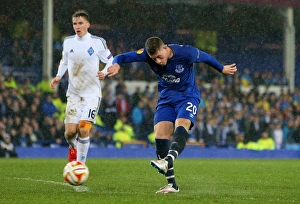 Framed Print : Ross Barkley Leads Everton's Europa League Battle Against Dynamo Kiev at Goodison Park (Round of 16 - First Leg) Framed Print : Ross Barkley Leads Everton's Europa League Battle Against Dynamo Kiev at Goodison Park (Round of 16 - First Leg)