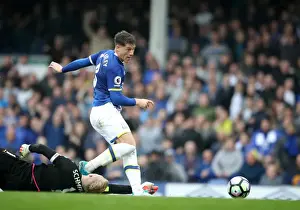 Ross Barkley's Strike: Everton vs Leicester City Premier League Rivalry at Goodison Park