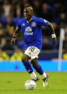 Images Dated 26th October 2011: Royston Drenthe's Thrilling Performance: Everton vs. Chelsea in Carling Cup Round 4 (October 26)