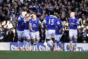 Images Dated 29th December 2013: Seamus Coleman Scores First Goal: Everton Celebrates Against Southampton (29-12-2013)