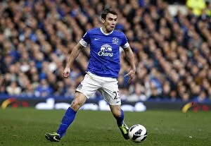Images Dated 2nd March 2013: Seamus Coleman's Brilliant Performance: Everton's Triumph Over Reading (3-1, BPL 2012-13)