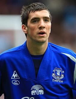 Images Dated 8th December 2010: Shane Duffy