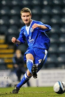 Images Dated 4th February 2010: Shkodran Mustafi in Everton Colors