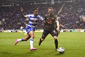 Images Dated 22nd September 2015: Showdown at Madejski: McCarthy vs. Blackman in Everton's Capital One Cup Battle