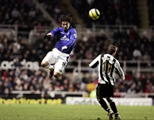 Soaring High: Simon Davies Glorious Moment at Everton Football Club