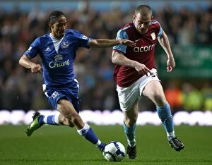 Half Length Mid Top Gallery: Soccer - Barclays Premier League - Aston Villa v Everton - Villa Park