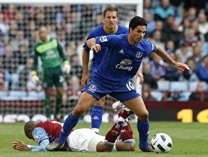 Mikel Arteta Gallery: Soccer - Barclays Premier League - Aston Villa v Everton - Villa Park