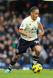 Steven Pienaar Prints: Soccer - Barclays Premier League - Chelsea v Everton - Stamford Bridge