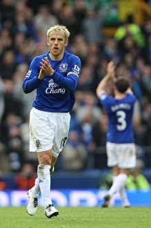 Phil Neville Collection: Soccer - Barclays Premier League - Everton v Liverpool - Goodison Park