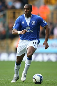 Soccer - Barclays Premier League - Wolverhampton Wanderers v Everton - Molineux Soccer - Barclays Premier League - Wolverhampton Wanderers v Everton - Molineux