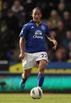 Images Dated 8th April 2012: Steven Pienaar in Action for Everton against Norwich City (07 April 2012)