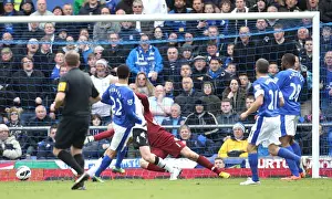 Everton 1 V Fulham 0 : Goodison Park : 27-04-2013 Prints: Steven Pienaar Scores the Opener: Everton's Triumph Over Fulham in Barclays Premier League (27-04-2013)