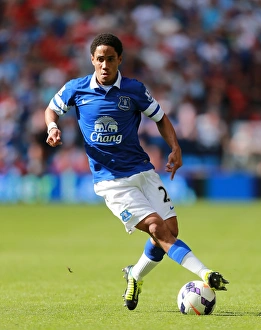 Season 2013-14 Prints: Steven Pienaar's Intense Face-off in Scoreless Everton vs. Cardiff City (31-08-2013)