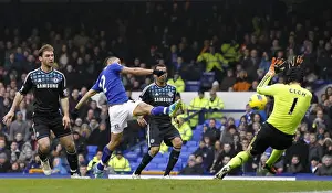 Steven Pienaar's Opener: Everton's Thrilling 1-0 Victory over Chelsea (11 February 2012, Goodison Park)